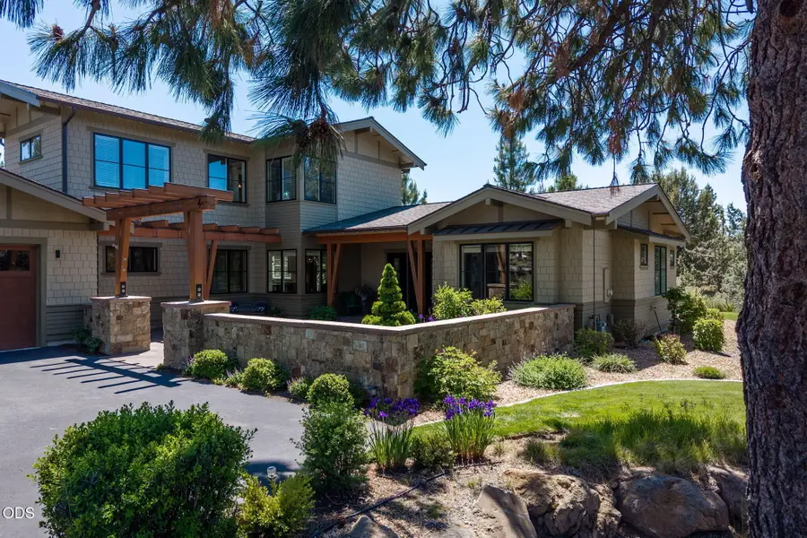 61525 Meeks Trail, Bend, OR 97702 - #2