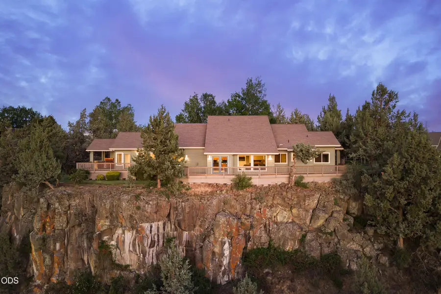 6900 NE 1st Street, Redmond, OR 97756 - #3