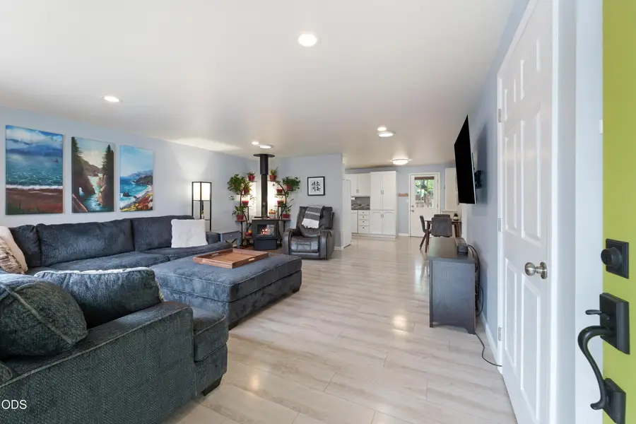 2087 NE Mistletoe Court #1 & 2, Bend, OR 97701 - #3