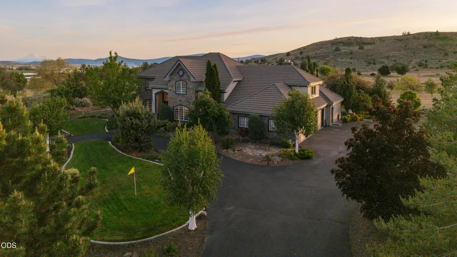2646 Fairway Drive, Klamath Falls, OR 97601 - #2