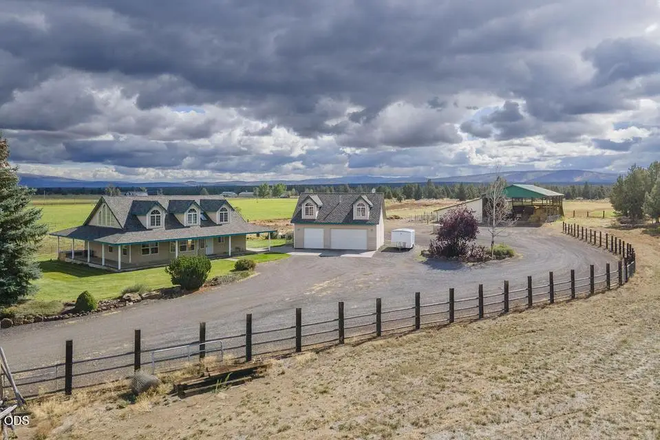 24585 Dodds Road, Bend, OR 97701 - #1