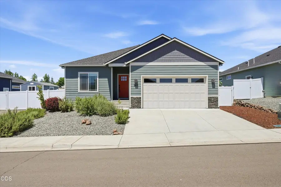 1731 Luxor Lane, Medford, OR 97504 - #2