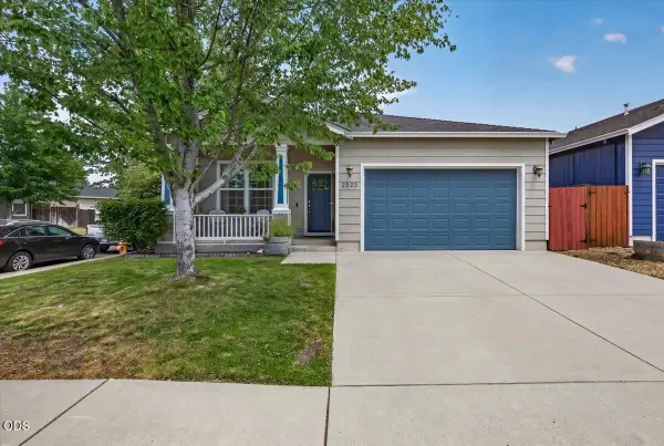 2523 Agate Meadows Drive, White City, OR 97503