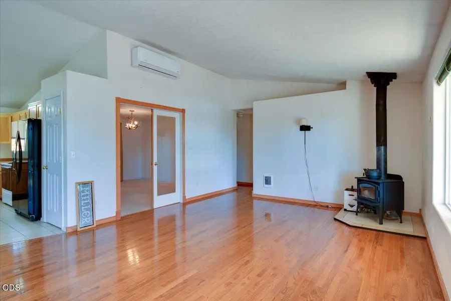 6089 NW Combs Street, Prineville, OR 97754 - #3