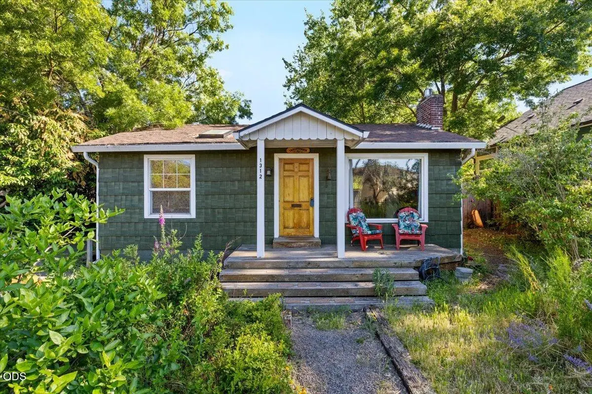 1312 Iowa Street, Ashland, OR 97520 - #1