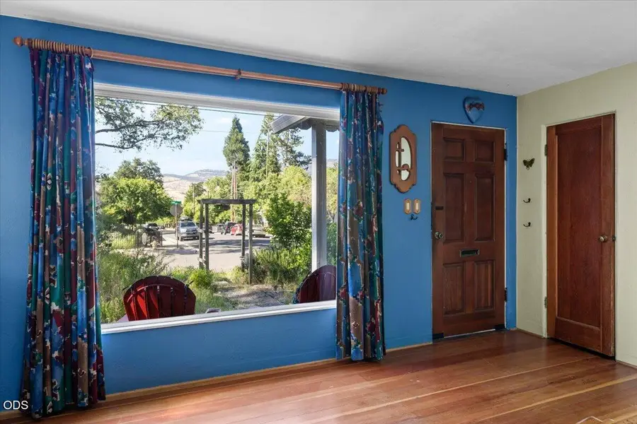 1312 Iowa Street, Ashland, OR 97520 - #3