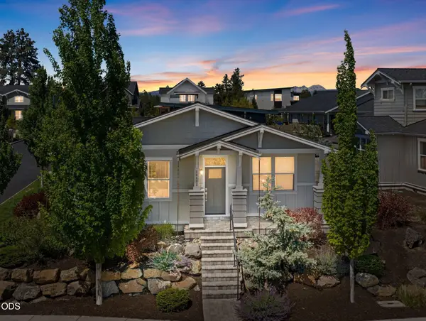 20693 SE Cougar Peak Drive, Bend, OR 97702