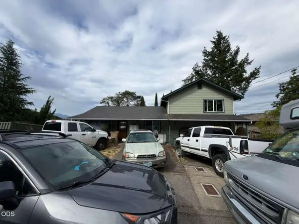 1740 NE Beverly Drive, Grants Pass, OR 97526