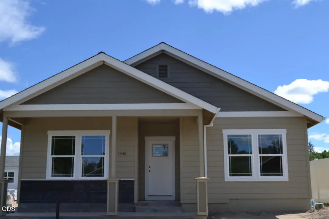 1540 W Harbeck Road, Grants Pass, OR 97527 - #1