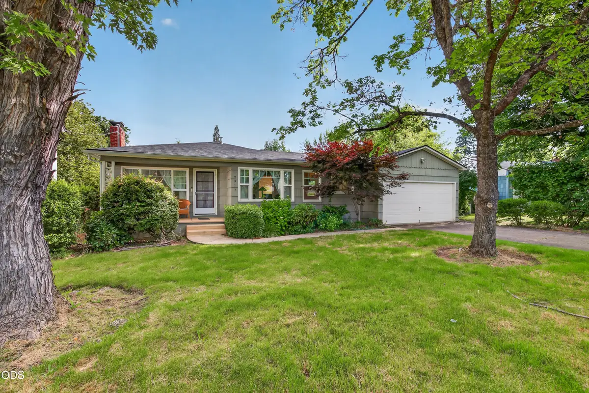 2317 E Main Street, Medford, OR 97504 - #1