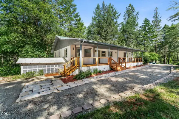 1537 Murphy Creek Road, Grants Pass, OR 97527