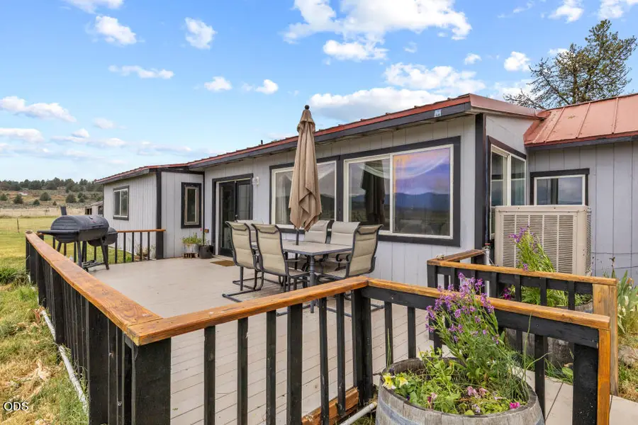 33228 Malheur Street, Sprague River, OR 97639 - #2