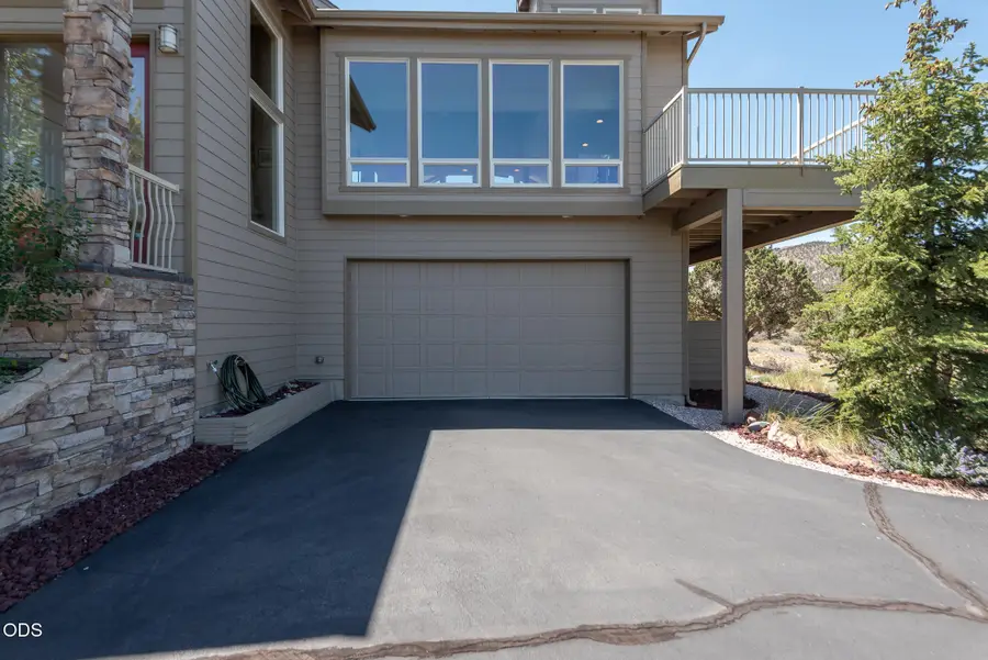 2269 Hawk Owl Court, Redmond, OR 97756 - #2