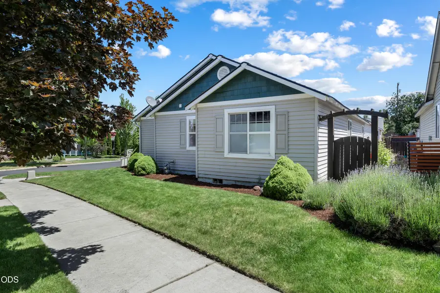 20535 Sunderland Way, Bend, OR 97701 - #3