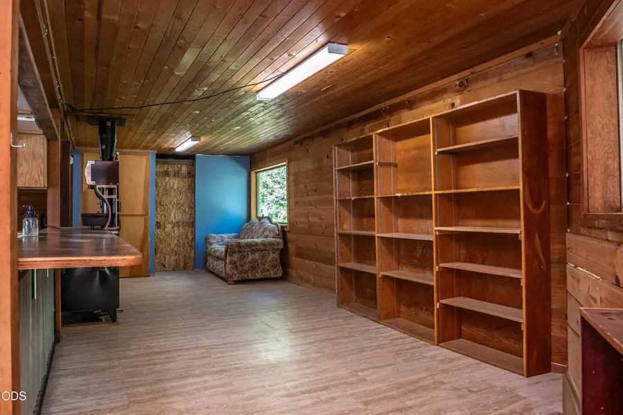 8245 Jumpoff Joe Creek Road, Grants Pass, OR 97526 - #3