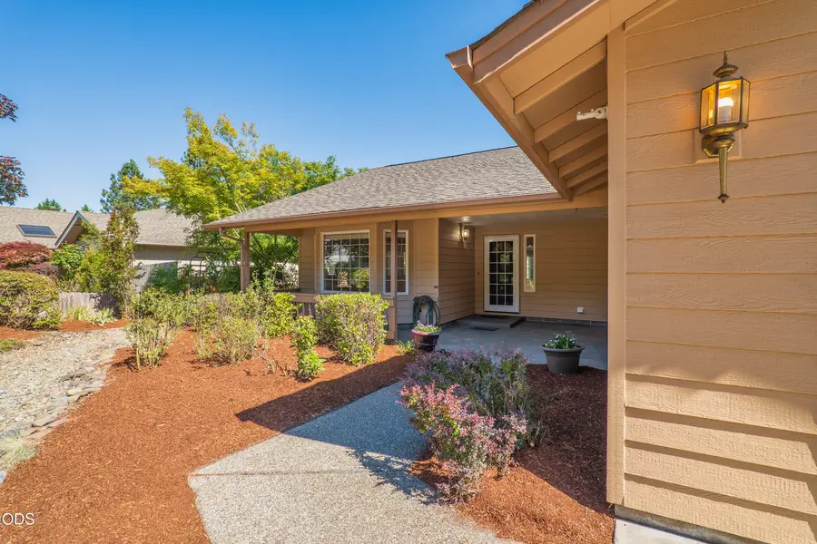 1032 Thelma Way, Grants Pass, OR 97527 - #2
