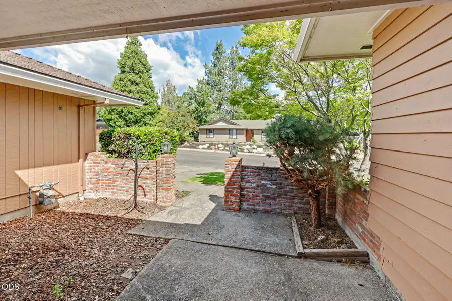 2774 Jessica Circle, Medford, OR 97504 - #3