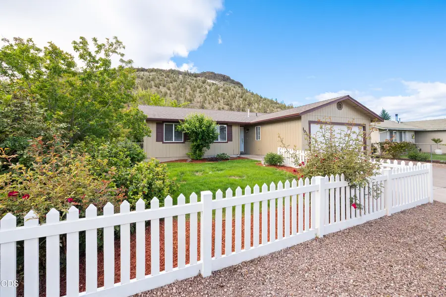 1029 SE Algonquian Loop, Prineville, OR 97754 - #3