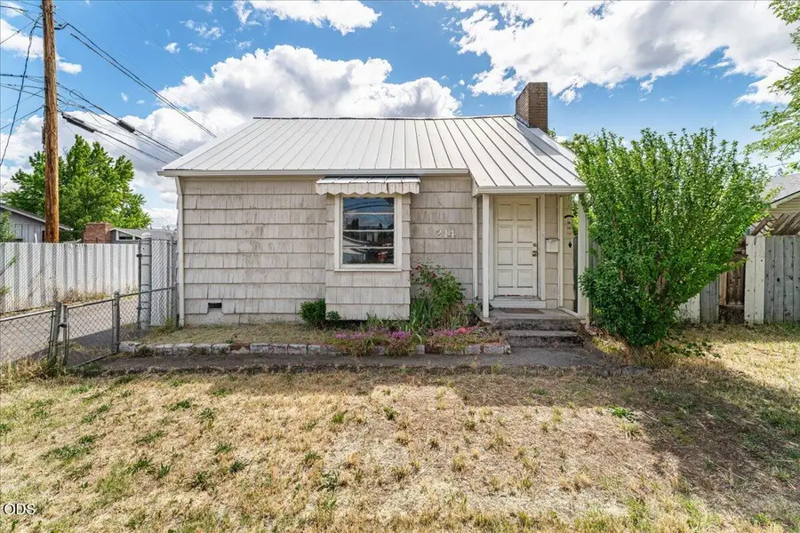 214 N Columbus Avenue, Medford, OR 97501 - #2