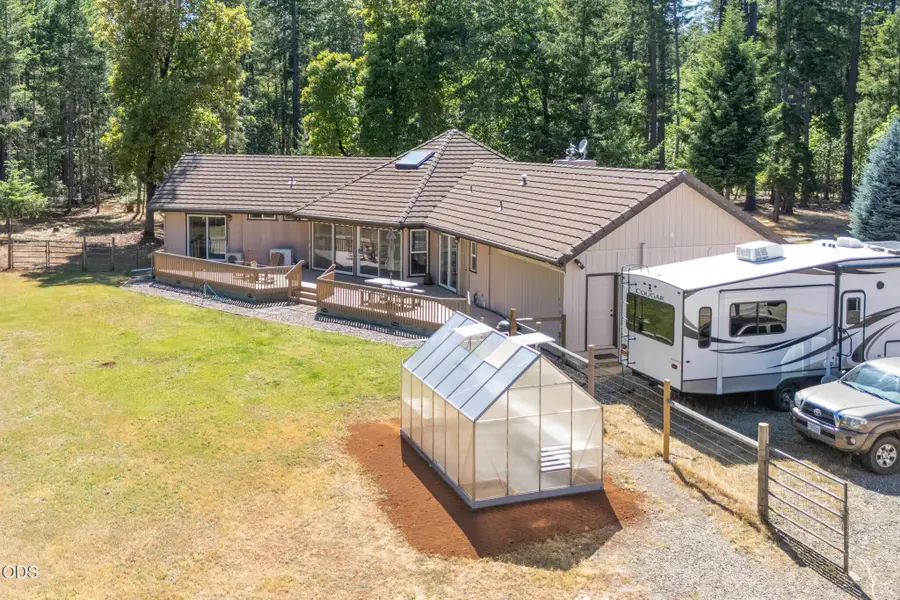 1133 Idlewild Drive, Cave Junction, OR 97523 - #3