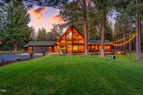 69420 Crooked Horseshoe Road, Sisters, OR 97759