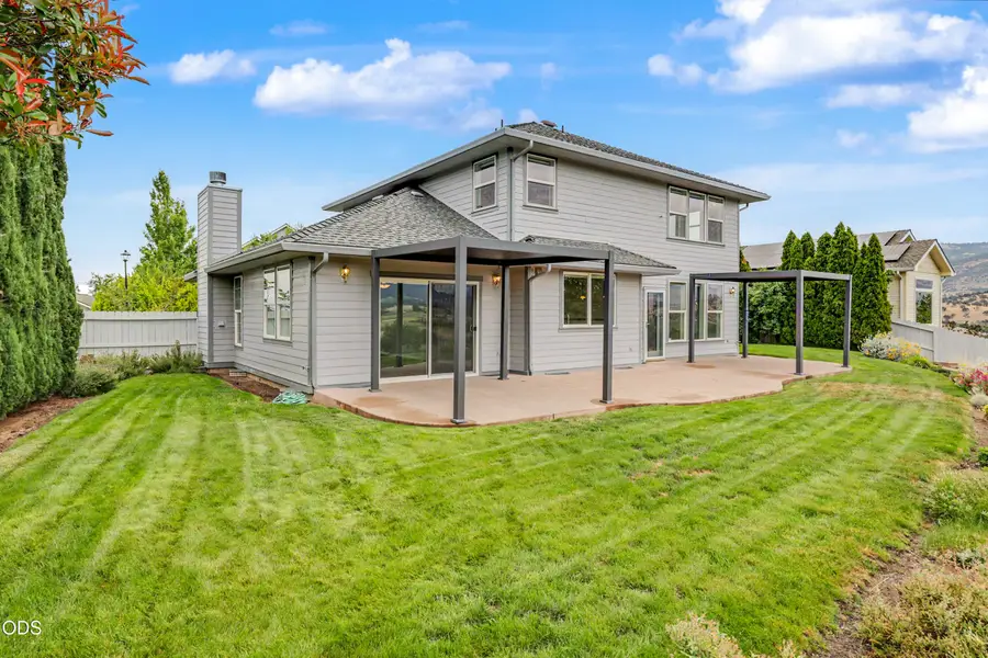 825 Amerman Drive, Phoenix, OR 97535 - #2
