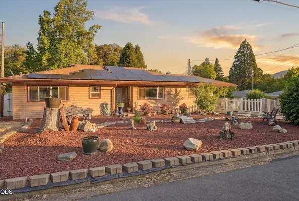 1317 NW Prospect Avenue, Grants Pass, OR 97526