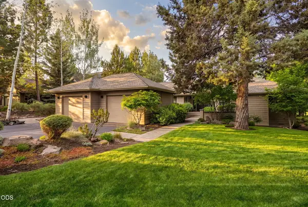 2767 NW Champion Circle, Bend, OR 97703