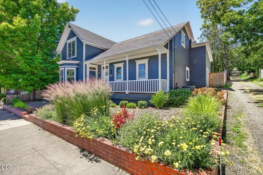 117 High Street, Ashland, OR 97520 - #3