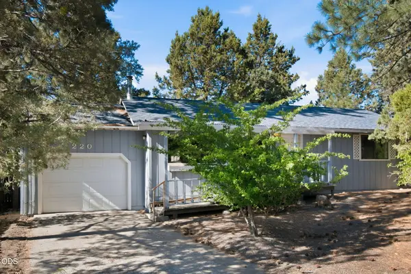220 SW Maricopa Drive, Bend, OR 97702
