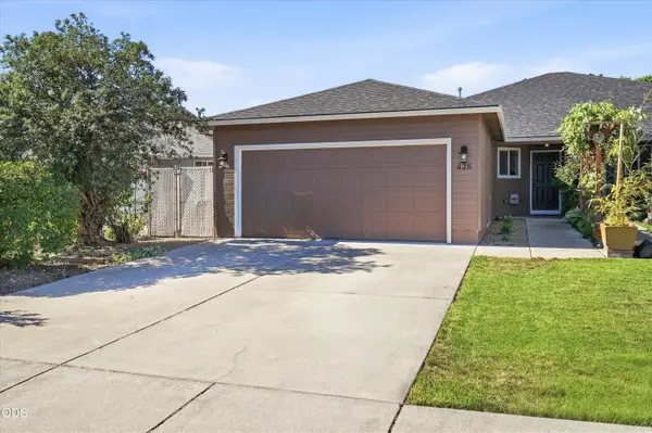 426 Crystal Drive, Eagle Point, OR 97524