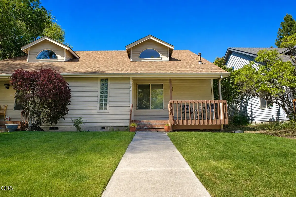922 NW Ogden Avenue, Bend, OR 97703 - #1