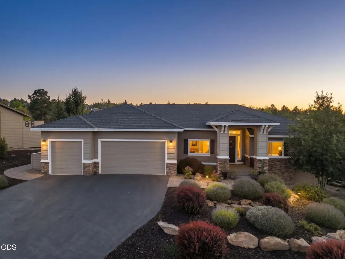 257 Highland Meadow Loop, Redmond, OR 97756 - #1