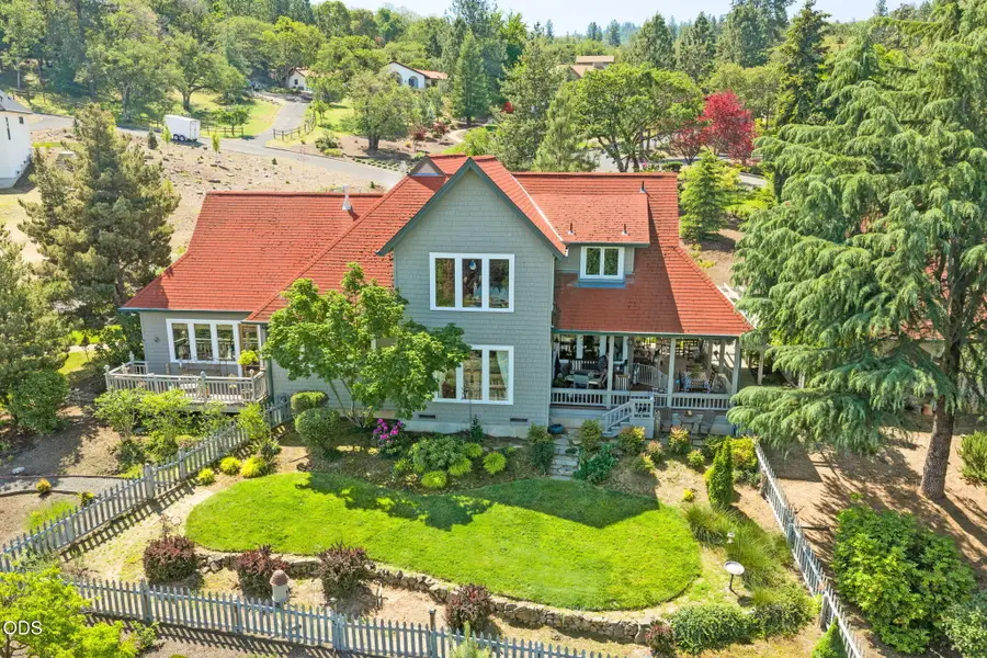 120 Wells Fargo Drive, Jacksonville, OR 97530 - #3