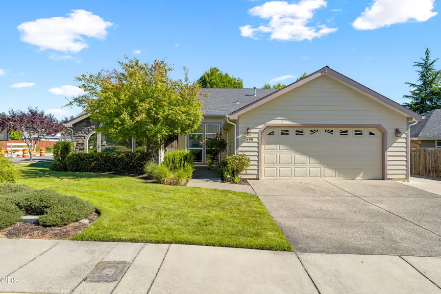 2690 SW Trinity Way, Grants Pass, OR 97527 - #3