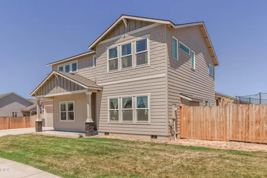 300 NW Double Eagle Avenue, Madras, OR 97741 - #3
