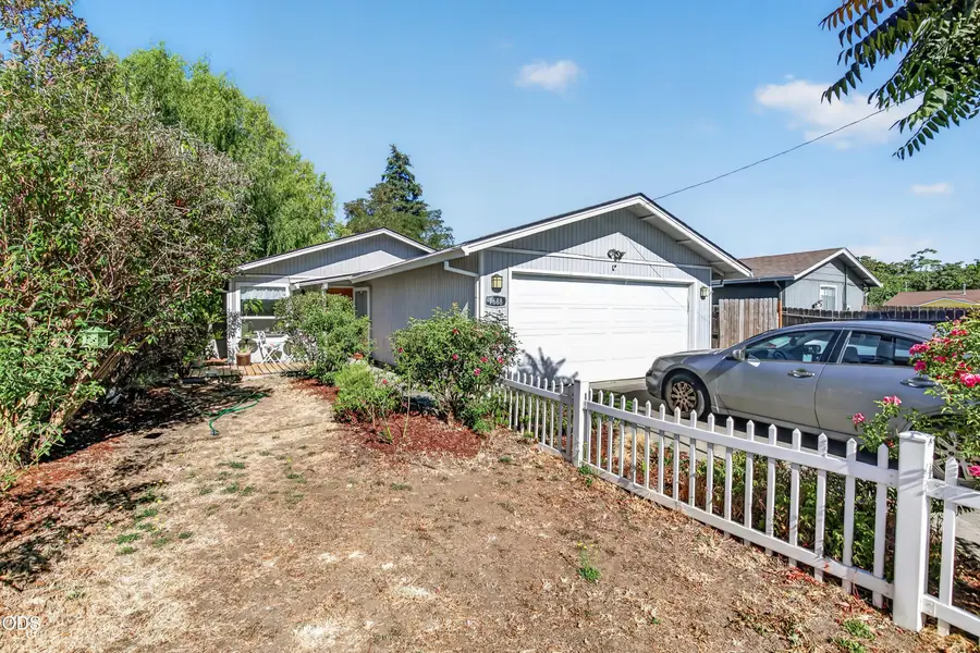 1688 Lillian Street, Medford, OR 97501 - #2