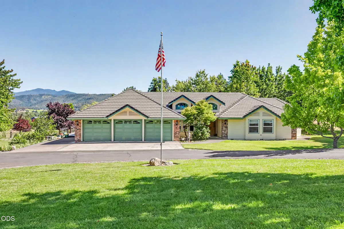 3939 Tami Lane, Central Point, OR 97502 - #1