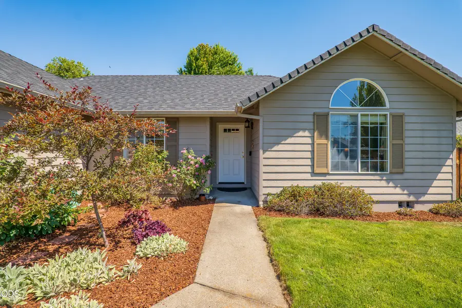 2872 Galaxy Way, Grants Pass, OR 97527 - #2