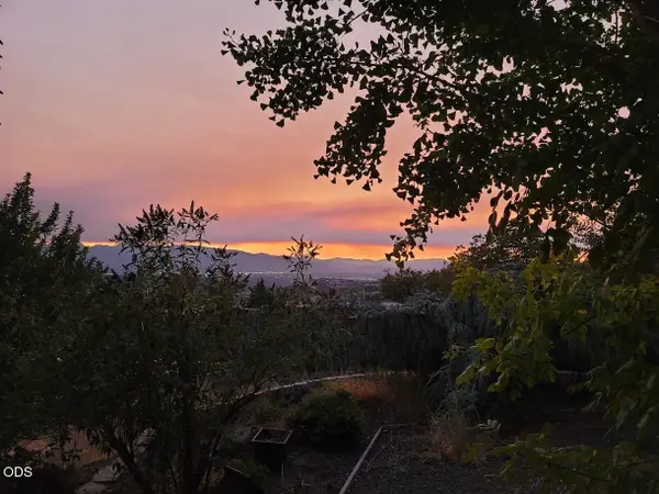 1403 Highcrest Drive, Medford, OR 97504