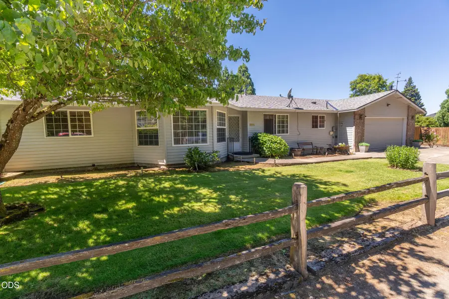 204 Miller Street, Molalla, OR 97038 - #2
