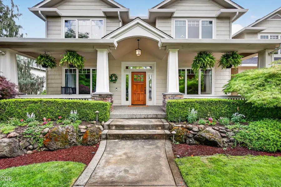 2630 Kerrisdale Ridge Drive, Medford, OR 97504 - #2
