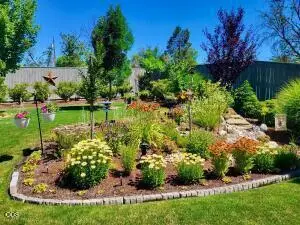3727 Sidney Way, Medford, OR 97504 - #3