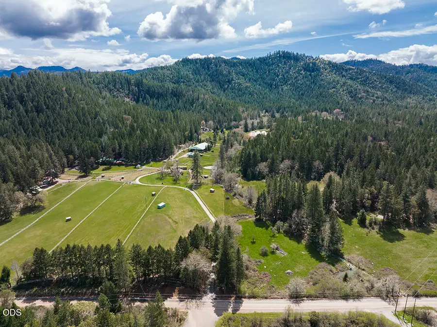 910 Reeves Creek Road, Selma, OR 97538 - #2