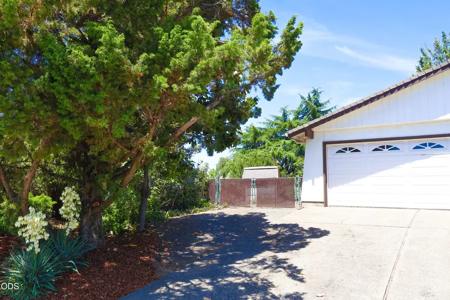 2311 Amaryllis Street, Medford, OR 97504 - #2