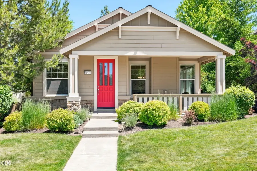 61421 Davis Lake Loop, Bend, OR 97702 - #2