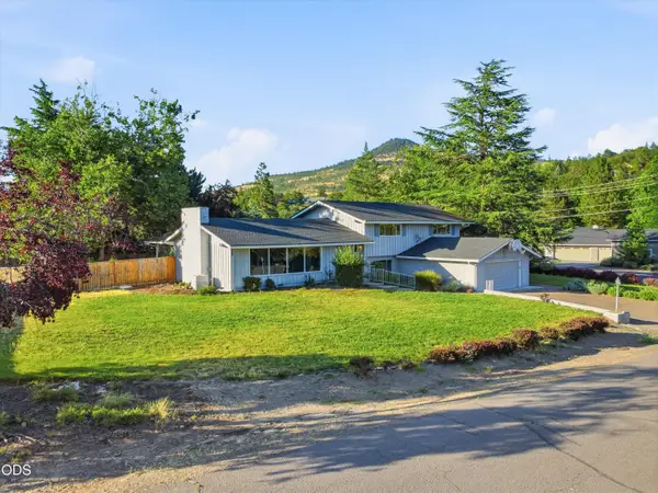 242 Yale Drive, Medford, OR 97504