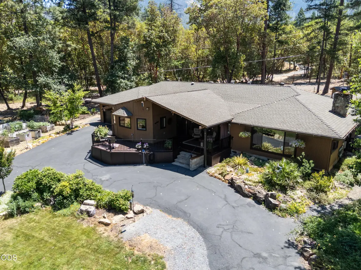 6589 Whispering Pines Lane, Jacksonville, OR 97530 - #1