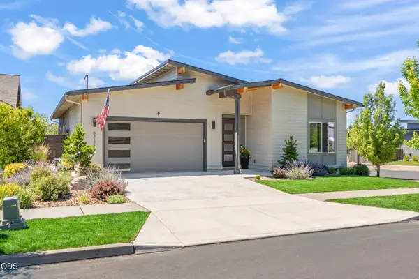 63177 Iner Loop, Bend, OR 97701