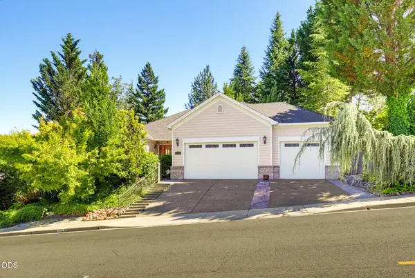 1119 NW Morgan Lane, Grants Pass, OR 97526